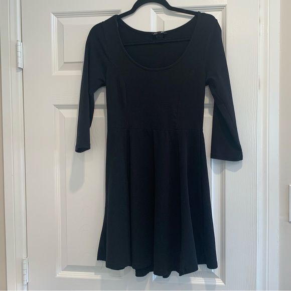H&M Basic Black Fit and Flare Dress - Picture 2 of 7